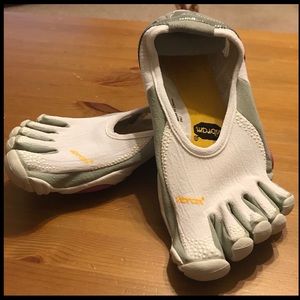 Vibram five finger shoes